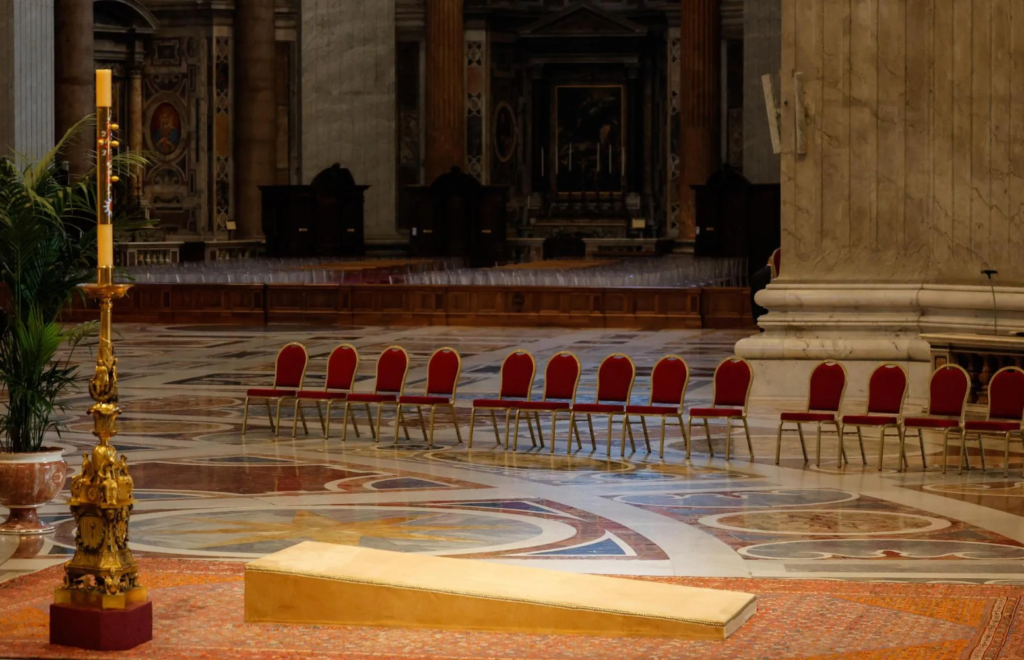 Corpo do Papa Francisco é Trasladado para o Vaticano em Procissão Solene com Cânticos